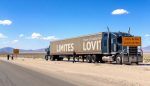 accidente de tractor trailer por sobrepeso ilegal en el condado de maricopa az