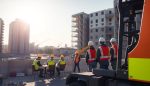 demanda por accidente de trailer por negligencia en la demolicion cercana